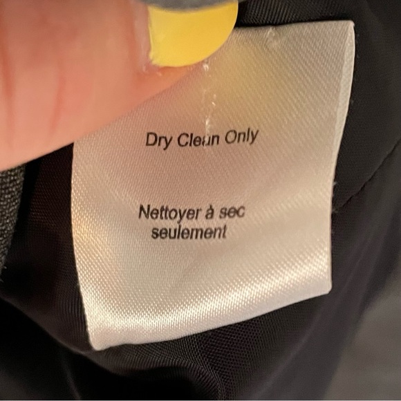 Aritzia Talula - Exeter Boyfriend Blazer (8) - Picture 9 of 9